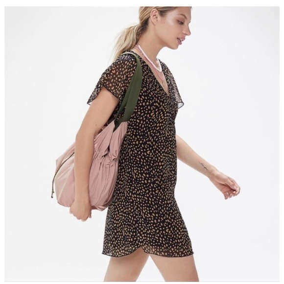 Urban Outfitters Rosalee V-Neck Flutter Sleeves A-line Mini Dress Black Sz M - Picture 4 of 16